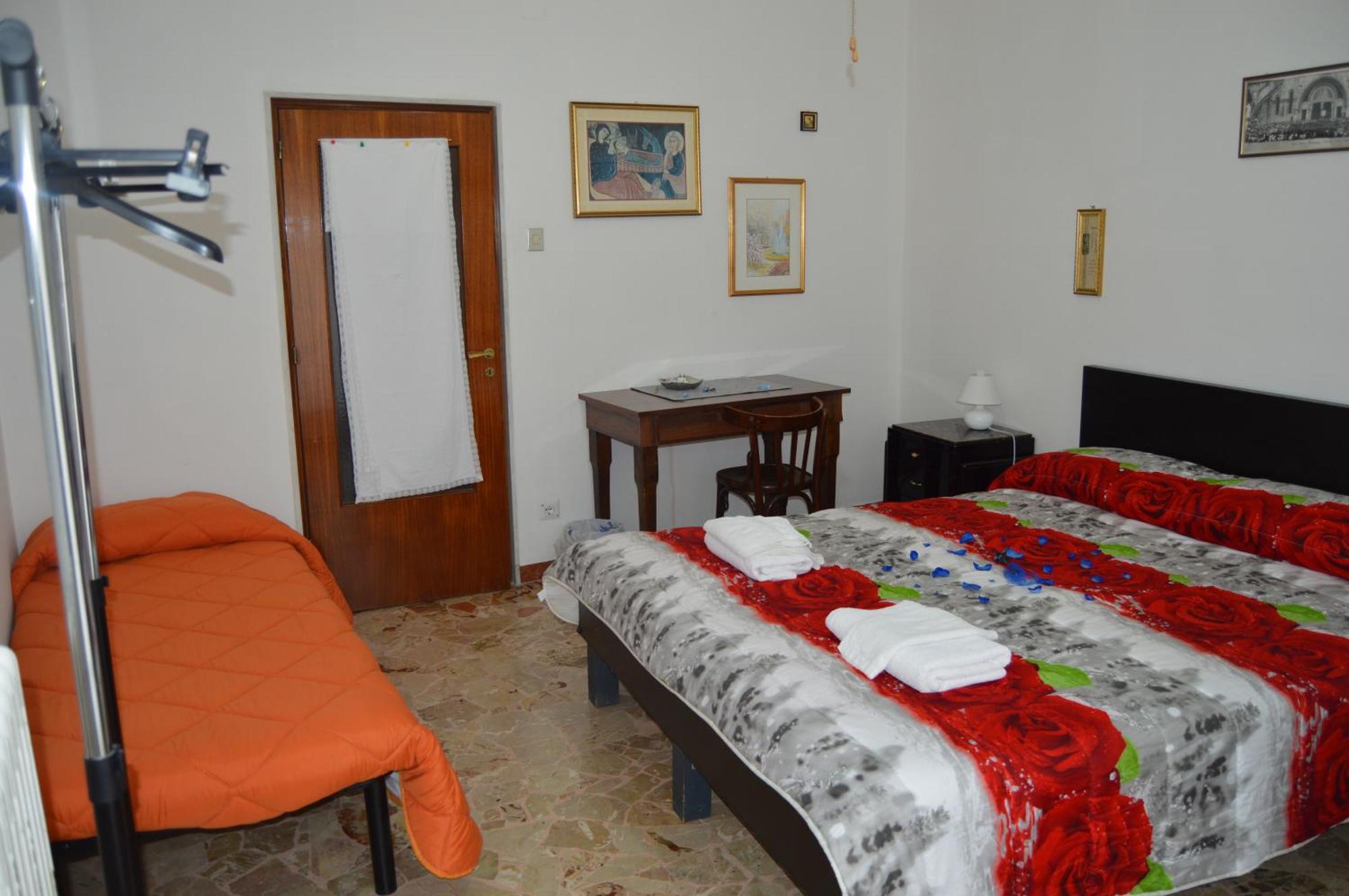 Ccc Matera Short Term Rooms Ccc Buitenkant foto
